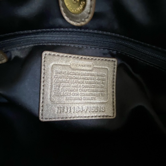 Coach NWT Ashley Carryall in Metallic Steel Pewter/Silver - Picture 14 of 15